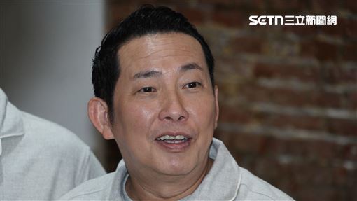 屈中恆赴中遭抵制　返台外送便當近況曝