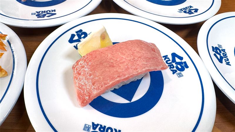 藏壽司首賣「海中和牛嚴選鮪魚盛合」。(圖／藏壽司提供）