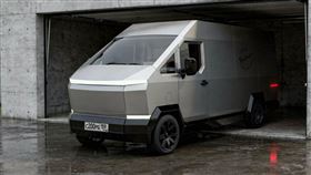 Russo-Balt F200純電廂型車。（圖／翻攝Russo-Balt網站）