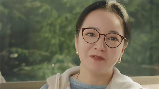 阿雅常夢見大S　一看雕像明白「這件事」