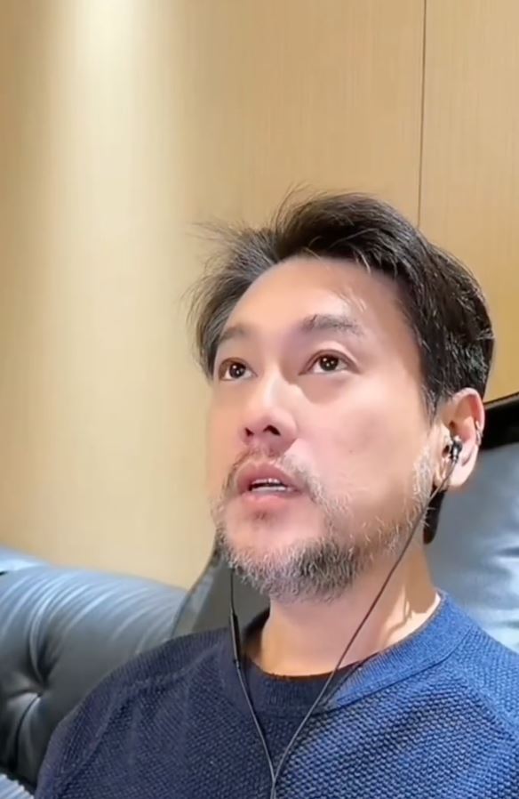 朱孝天斷開F4後「白髮、落腮鬍」引發熱議。(圖/翻攝自微博)