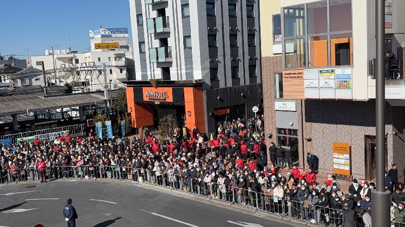 支持群眾塞爆高市早苗助選現場。（圖／中央社）