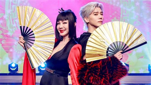 69歲陳美鳳爆乳溢出來　驚人畫面震撼全場