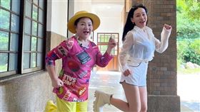 白冰冰(左)對蔡亞露的表現很滿意。（圖／長興影視提供）