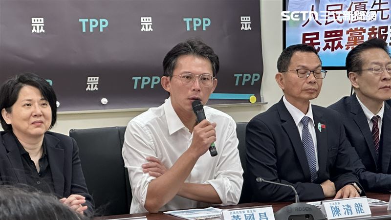 民眾黨立法院黨團上午召開「人民優先 民生優先」優先法案記者會。（圖／記者詹宜庭攝影）