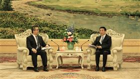 蕭旭岑今見王滬寧。（圖／國民黨提供） 