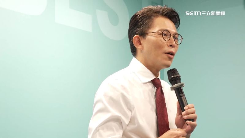 台灣青年世代共好協會理事長張育萌抓包民眾黨主席黃國昌（圖）編故事騙韋克爾。（圖／資料照）