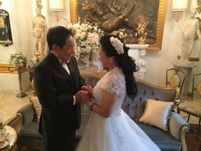 沛小嵐曾笑說，下輩子不想再當馬如龍的第3任妻子，「要第一個嫁他。」（圖／翻攝自馬如龍專屬粉絲網頁FB）