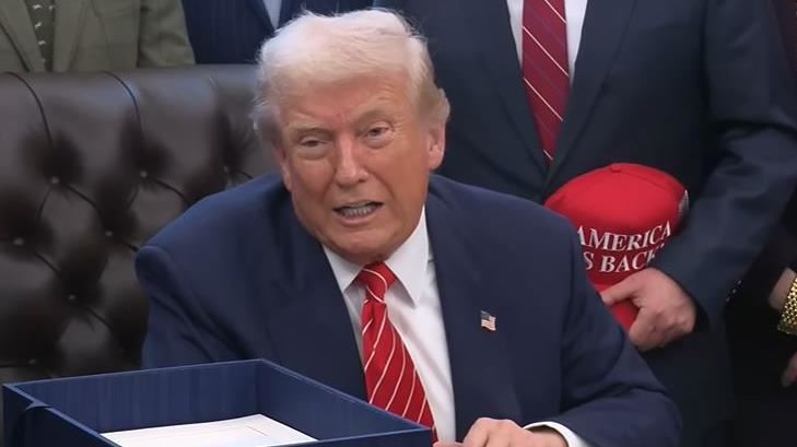 CNN追問艾普斯坦案 川普怒罵：最糟糕記者