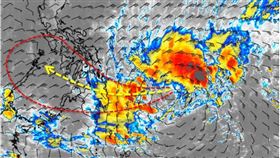 吳聖宇指出，依照預報資料來看，有機會在未來24小時內增強為今年第2號颱風「西望洋」，未來大致會朝向菲律賓群島南部移動，侵襲民答那峨島的機會很高。（圖／翻攝自吳聖宇臉書）