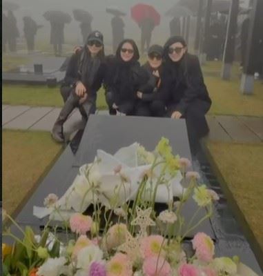 小S與范曉萱也加入合照行列。（圖／翻攝自范瑋琪IG）