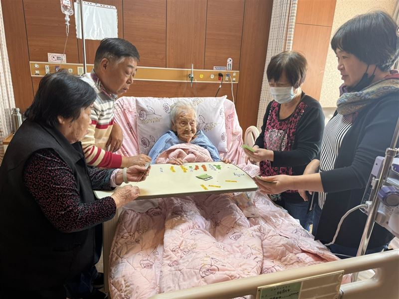 陳玉珍祖母過世。（圖／翻攝自陳玉珍臉書）