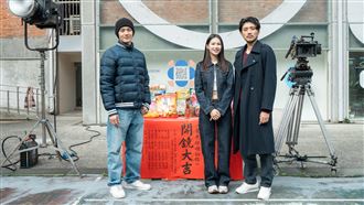 甜美女神黑化　當大哥女人性感又有女人味