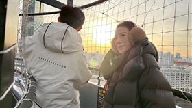 阿翔搞笑跟楊繡惠求婚。（圖／民視提供）