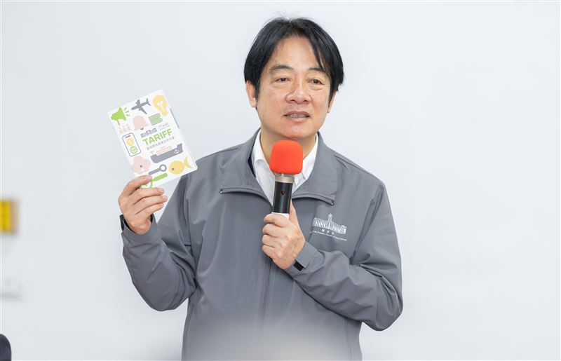 總統賴清德參訪聚隆纖維股份有限公司芳苑廠暨與紡織產業座談（圖／總統府提供）