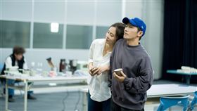 蔡昌憲搭檔周曉涵獻第一次，演15年夫妻像認識新朋友。。（圖／艾彼新創股份有限公司提供）