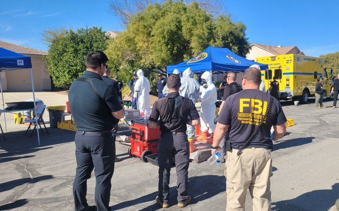 警方先前曾接獲多起關於這間Airbnb住宅車庫的通報，有兩人在進入車庫後病重到無法下床。（圖／翻攝自X平台 @SOFXnetwork）