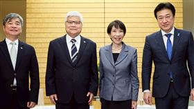 魏哲家同框高市早苗。（圖／美聯社／達志影像）