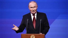 俄烏雙方在首日會談後，稱談判有成果且氣氛相當正面；然而雙方最大歧見「領土問題」仍讓和平之路遙遙無期。（圖／翻攝自X平台 @NilgnErdoa27758）