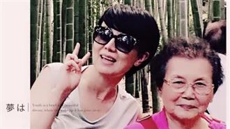 苗可麗喪母1年…「驚見母親身影」淚崩了