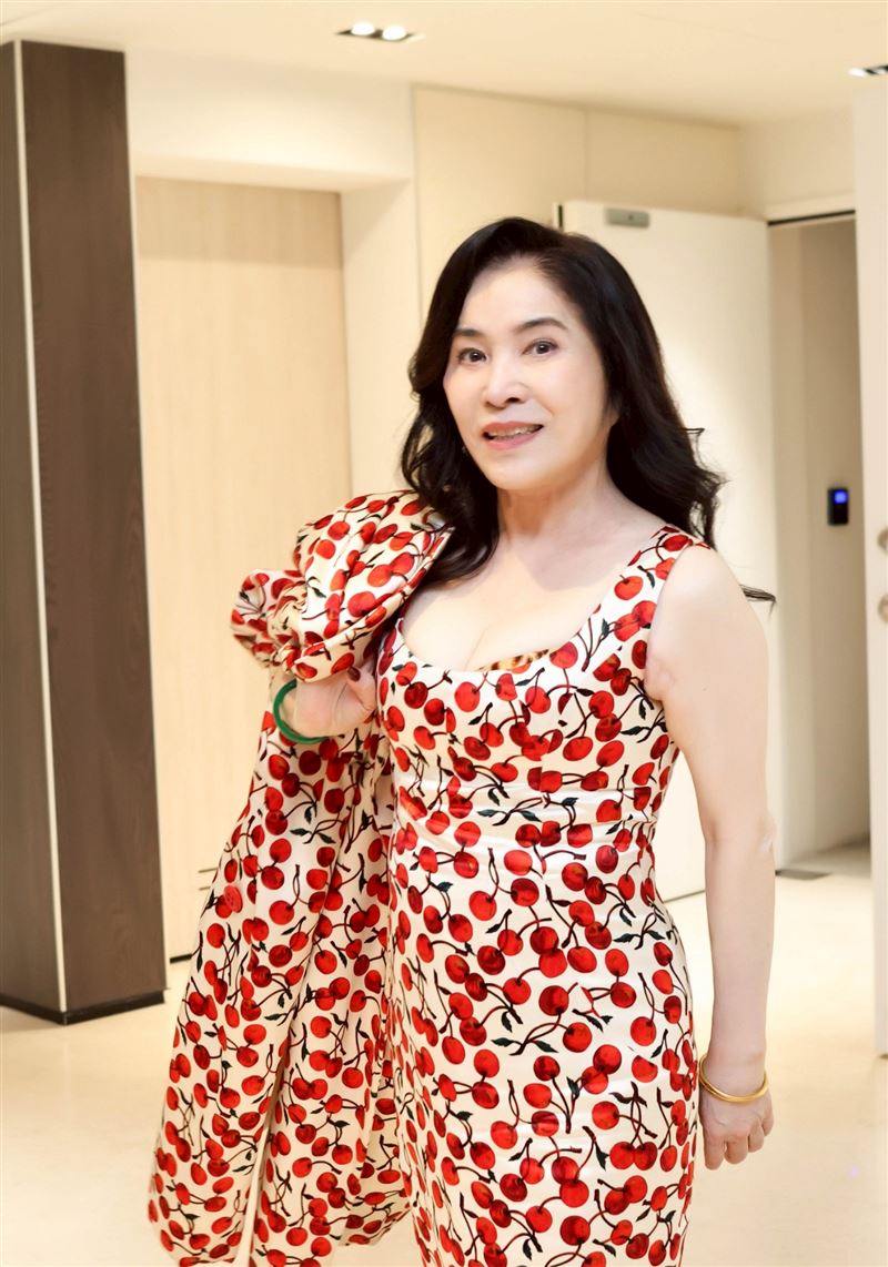 李亞萍提到金孫女，滿臉開心。（圖／記者鄭孟晃攝影）