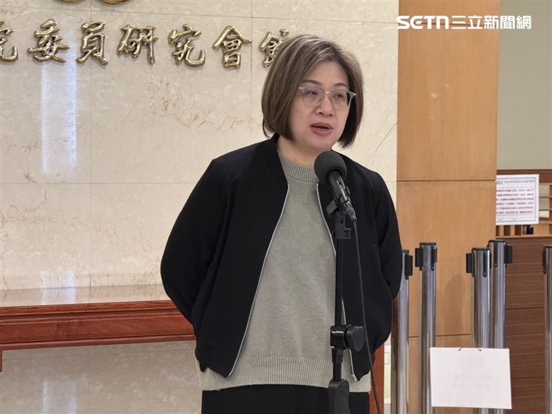 民進黨團書記長陳培瑜表示，支持政院做法，也呼籲藍白新會期別再提出自肥法案（圖／記者劉秀敏攝影）