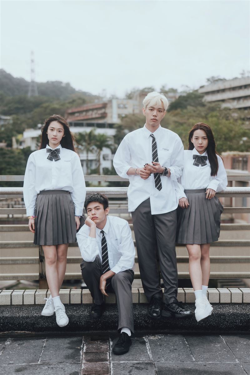 奇幻校園愛情喜劇《無法計算的青春》主要演員何曼希(左起)、邱以太、姜勝勛與曾薀帆。（圖／柒拾陸號原子 提供）