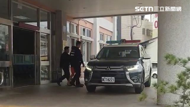 蔡男在偵訊室錄影PO網，涉犯妨害秘密罪，警方移送地檢署偵辦。（圖／翻攝畫面）