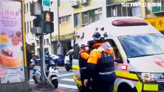 裸女暴走爬上車頂　車主嚇傻移車害她跌傷