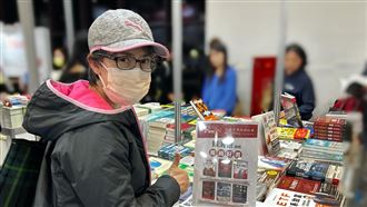 蕭美琴變裝驚險逛書展　卻被「他」秒抓包