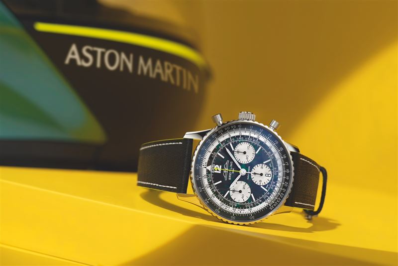 百年靈與Aston Martin F1車隊合作推出限量腕錶。（圖／Breitling提供）
