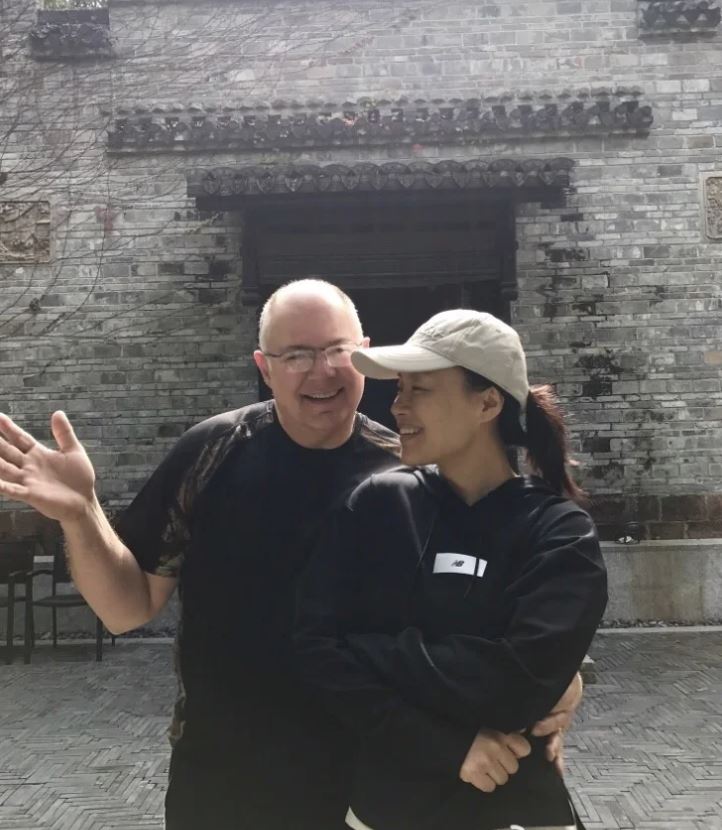 鄔君梅親吐丈夫逝世消息。（圖／翻攝自微博）