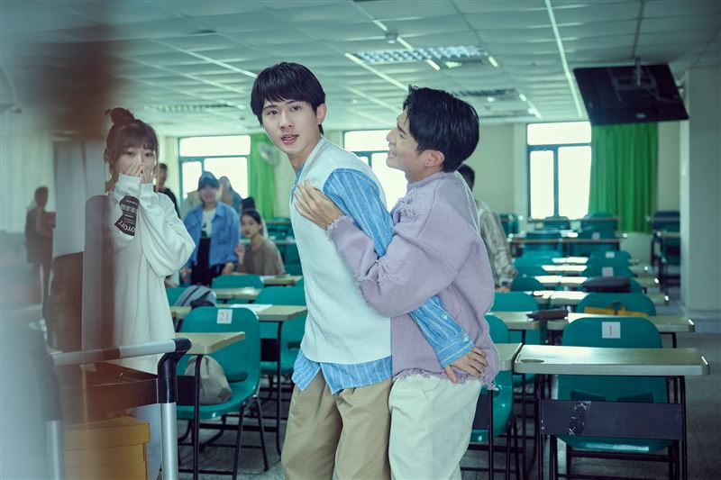 金鐘新人姜典借屍還魂追出真兇。（圖／樂波時代提供）