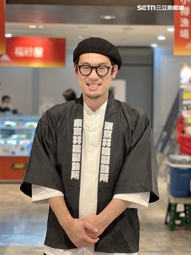 「東京林檎製飴所」老闆池田喬俊去年帶台糖的砂糖帶回日本，結果被誤會是帶「毒品」，意外爆紅。（圖／業者提供）