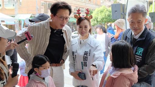 黃國昌人馬諷對手1句　得罪全台超市員工