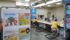 想要退休後輕鬆月領6萬元，靠勞保、勞退自提就能做到。（圖／鏡週刊提供）
