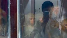 中山大學,房門,獼猴,網友,媽媽,猴群,鼓山區,壽山,宿舍,女宿,女大生。（圖／網友「Cinya的私房烘焙課」授權提供，未經同意請勿轉載）