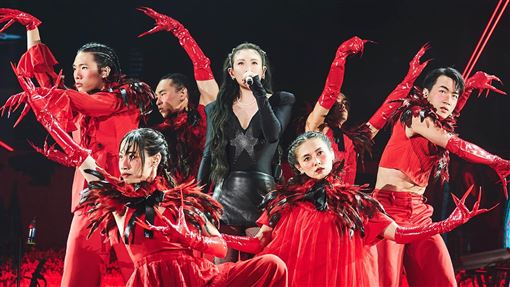 魏如萱小巨蛋票房不佳！淚喊會加倍奉還