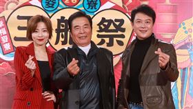 （左起）王瞳、雷洪、王燦齊聚為麥寮春節活動宣傳，三人相約初一至初三與大家在麥寮相見。（圖／民視提供）