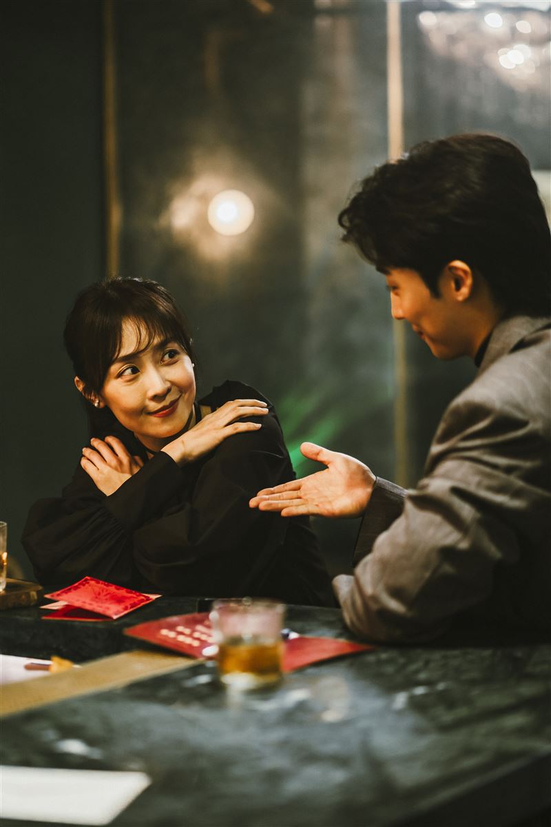 《前任，請就位》以都會愛情中的「情感補位」為主題，由卞慶華（右）與林昀希（左）主演。（圖／原來娛樂提供）