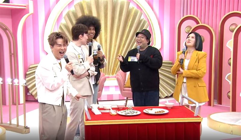 娘娘一登場就火力全開，和苗可麗、陳孟賢的互動更是把現場氣氛直接推到最高點。（圖／三立提供）