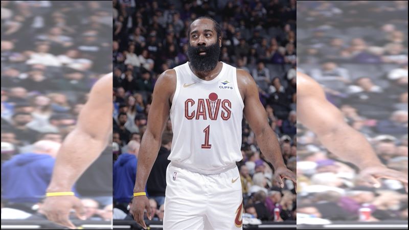 哈登（James Harden）在被交易至克里夫蘭騎士後首度亮相。（圖／翻攝自X平台 @BleacherReport）