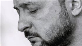 烏克蘭總統澤倫斯基爆料，美國與俄羅斯私下討論380兆台幣的經濟協議，並意圖背地裡出賣烏克蘭的主權與安全。（圖／翻攝自X平台 @DakdaR22）