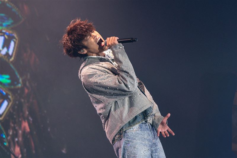 宮野真守演出過程中頻頻送飛吻，還用中文喊話粉絲，掀起全場暴動。（圖／雅慕斯娛樂 提供）