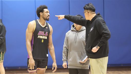 罵伊波卡引爭議　吳俊雄：已道歉擁抱和好