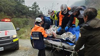 擅闖北港溪峽谷！女遊客遭遭落石擊中頭部