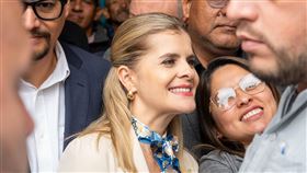 哥斯大黎加新任總統費南德茲。（圖／翻攝自X平台@laurapresi2026）