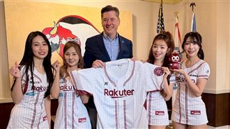 樂天女孩拜會市長　 現身NBA和啦啦隊共舞