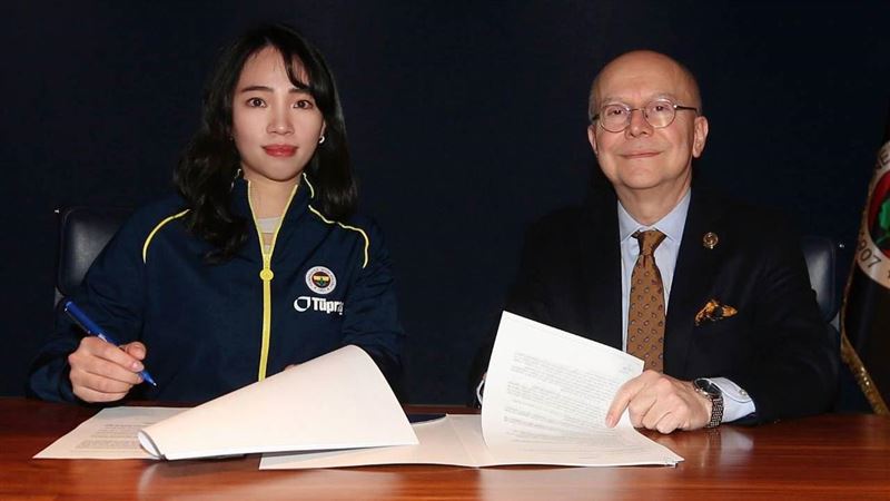 花蓮阿美族的桌球好手、同時也是「乒夢」球館負責人林家瑜，正式簽約加盟擁有百年歷史的土耳其豪門「費內巴切體育俱樂部。（圖／翻攝畫面）