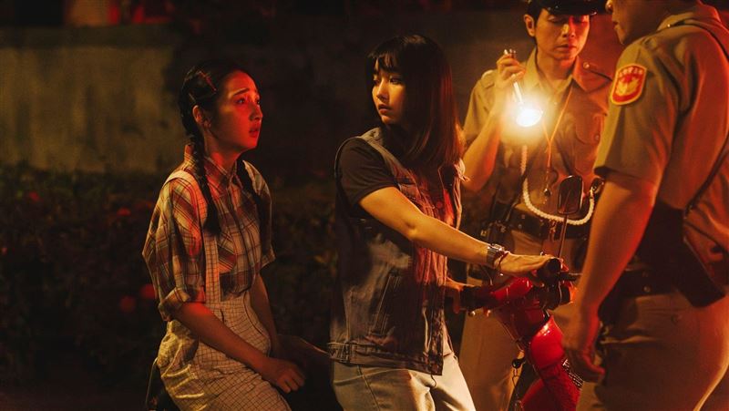 施柏宇情斷李沐　突爆黑嘉嘉「很會頂嘴」